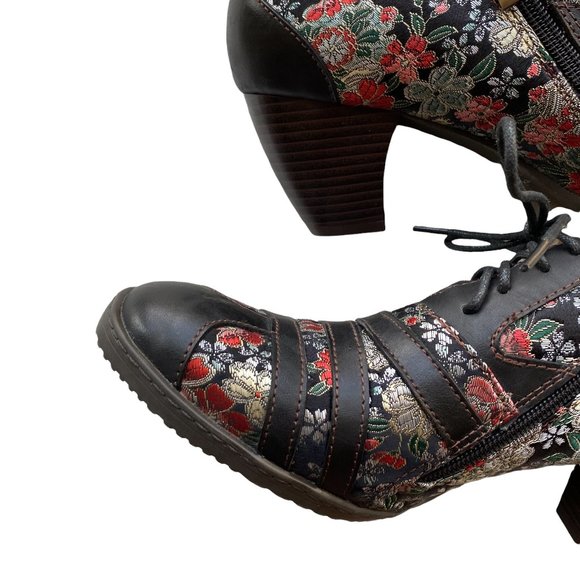 Socopy Retro Vintage Style lace Up Flower Embroidered Fabric Leather Heeled Shoe - Picture 7 of 16